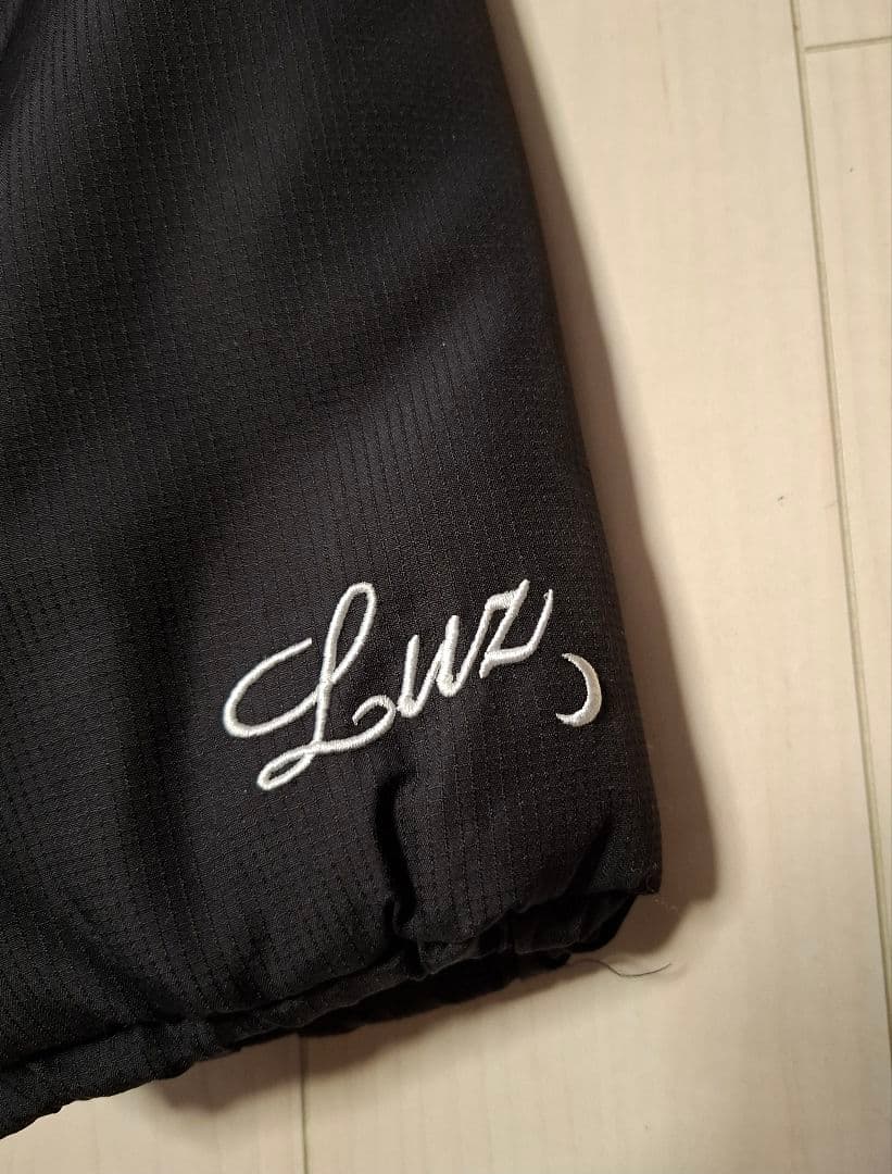 LUZ e SOMBRA フード付きアウター黒色Mサイズ