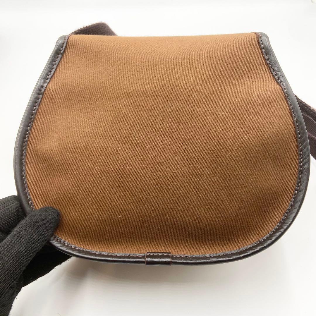 極美品　Brady AIRE ブレディ エアー　ショルダーバッグ　ブラウン