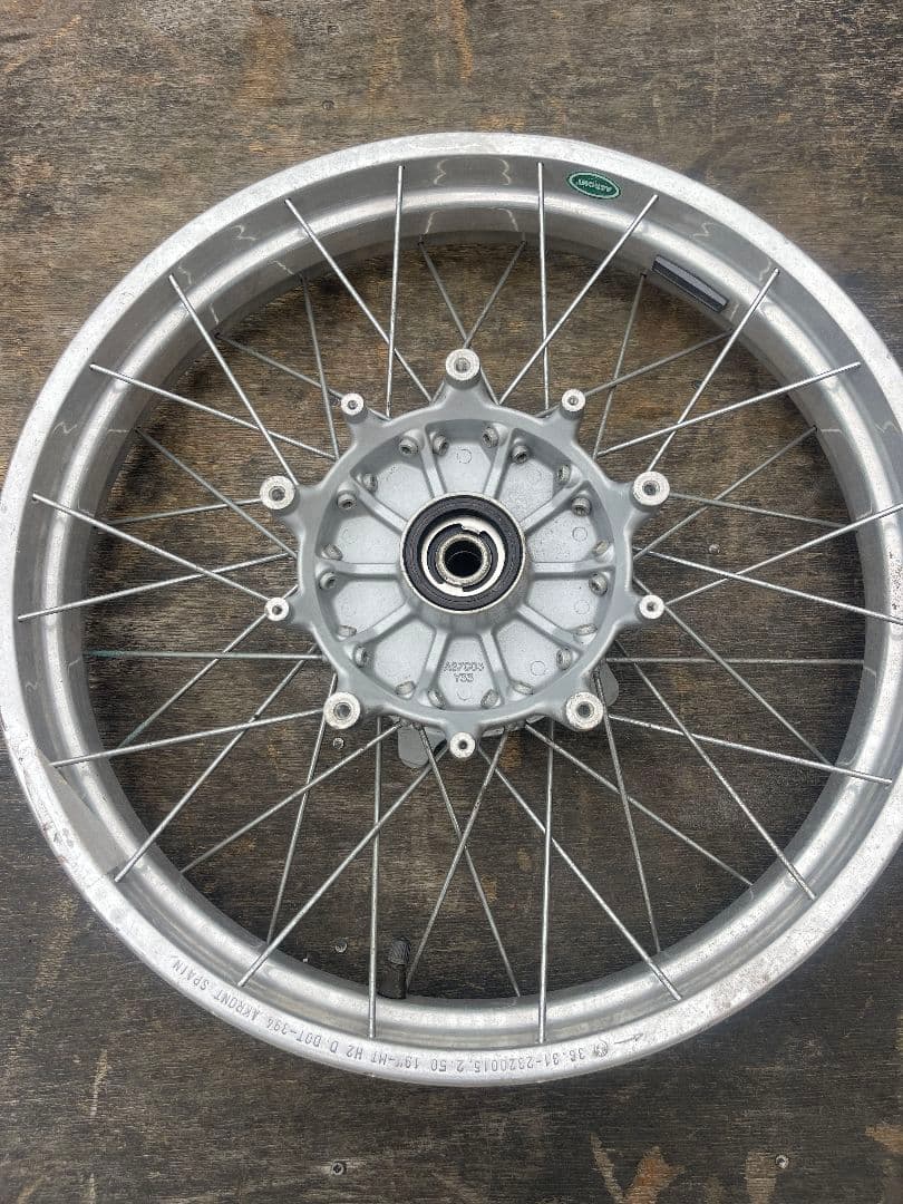 ☆R1100GS☆フロントホイール