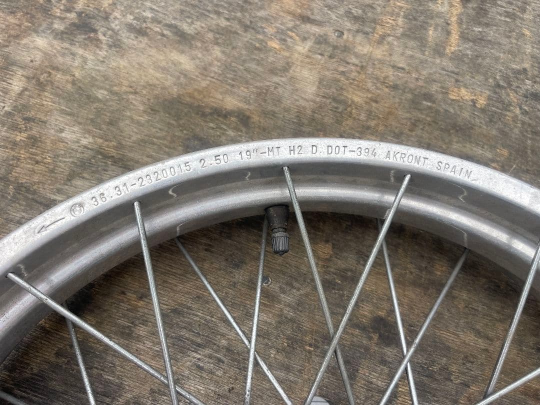 ☆R1100GS☆フロントホイール