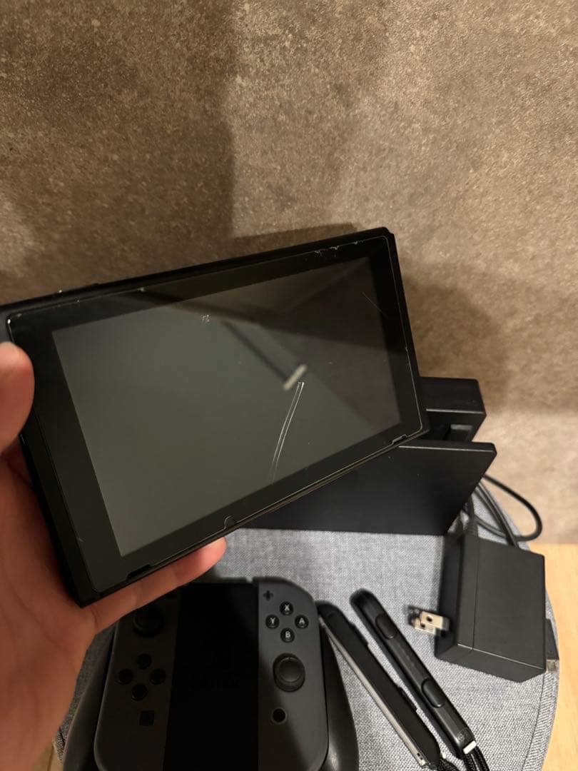 【箱無しJoy-Con片方不具合あり】Nintendo Switch本体