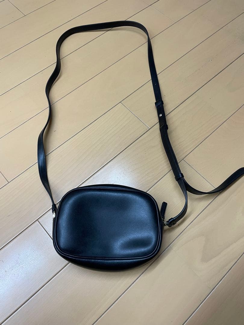 サルバトーレフェラガモ　ヴェラリボン　バッグ