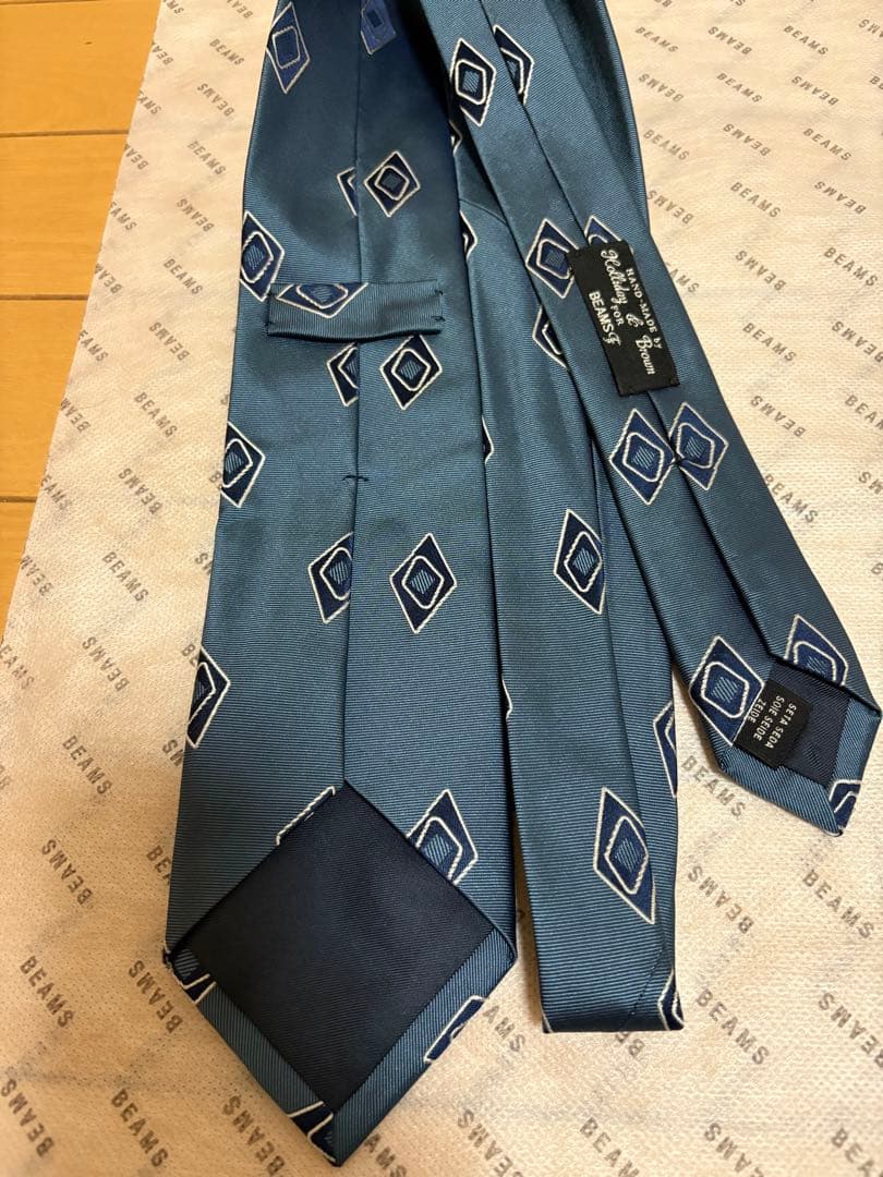 ビームスＦ　ホリデーアンドブラウン