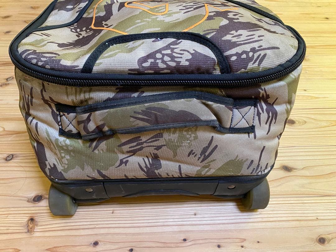 BURTON スノーボードセット (ボード&ビンディング,キャリーバッグ付き)