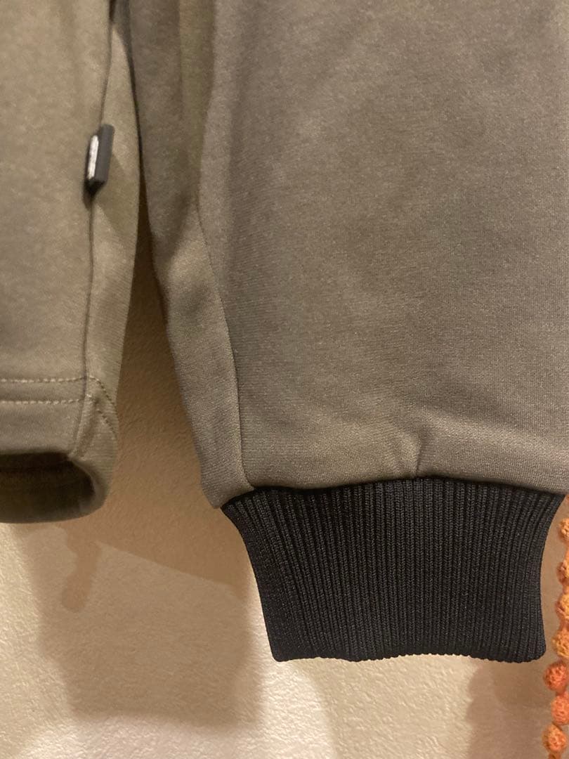 新品タグ付ennerre トレーナー　高品質カジュアルライン