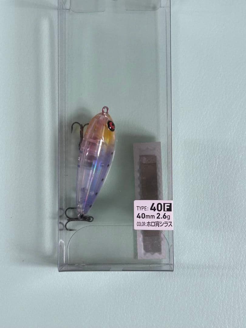 ビッグベイト 40F ホロ口紅ラス 40mm 2.6g