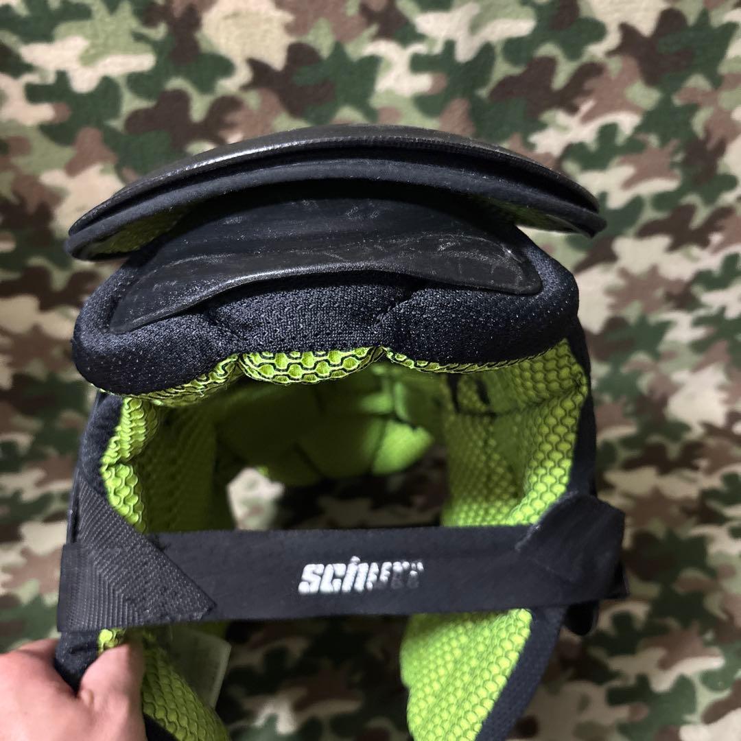美品　アメフト　ショルダーパッド　schutt Youth 子供用　サイズXL