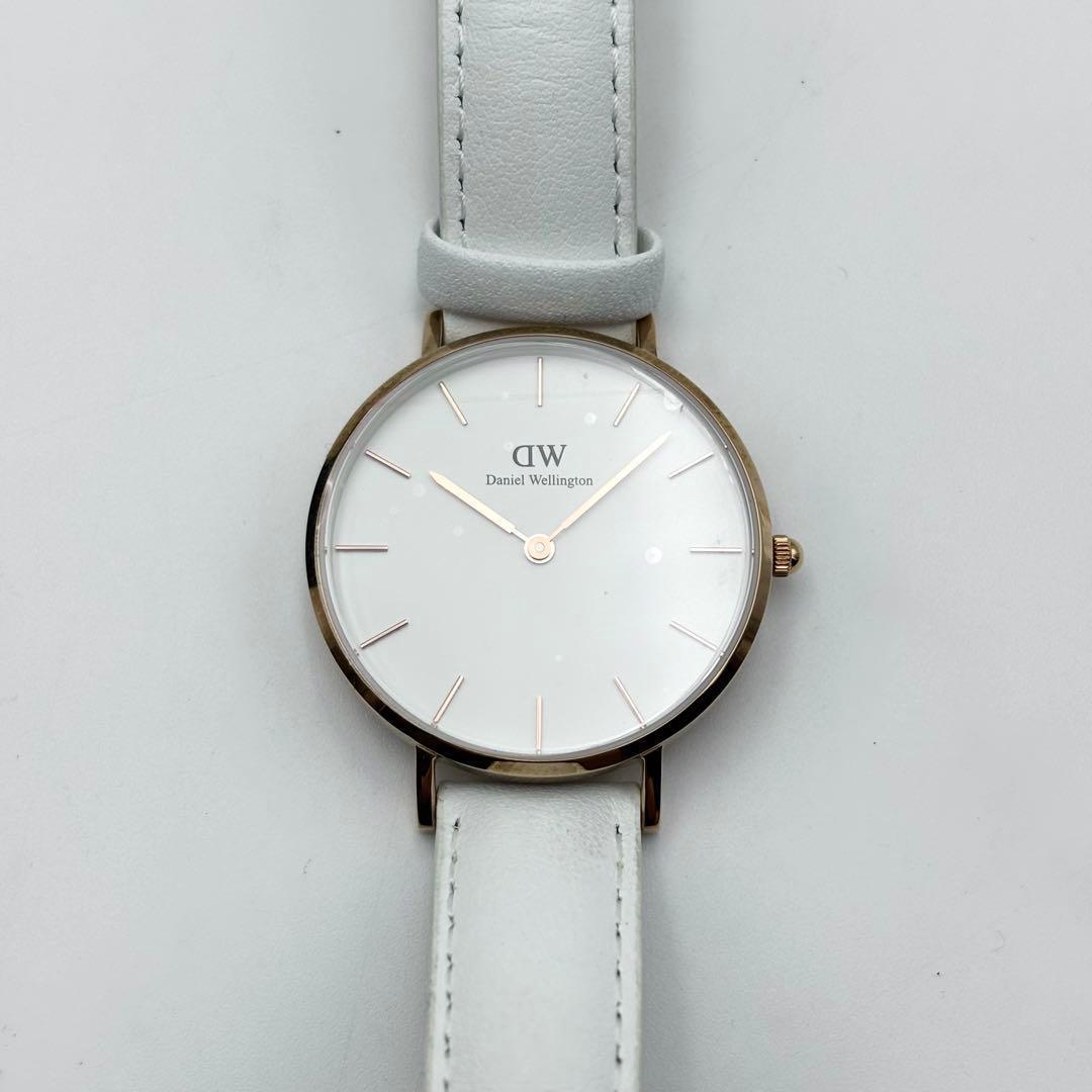 新品未使用 ダニエルウェリントン 腕時計 ホワイト クラシックペティット