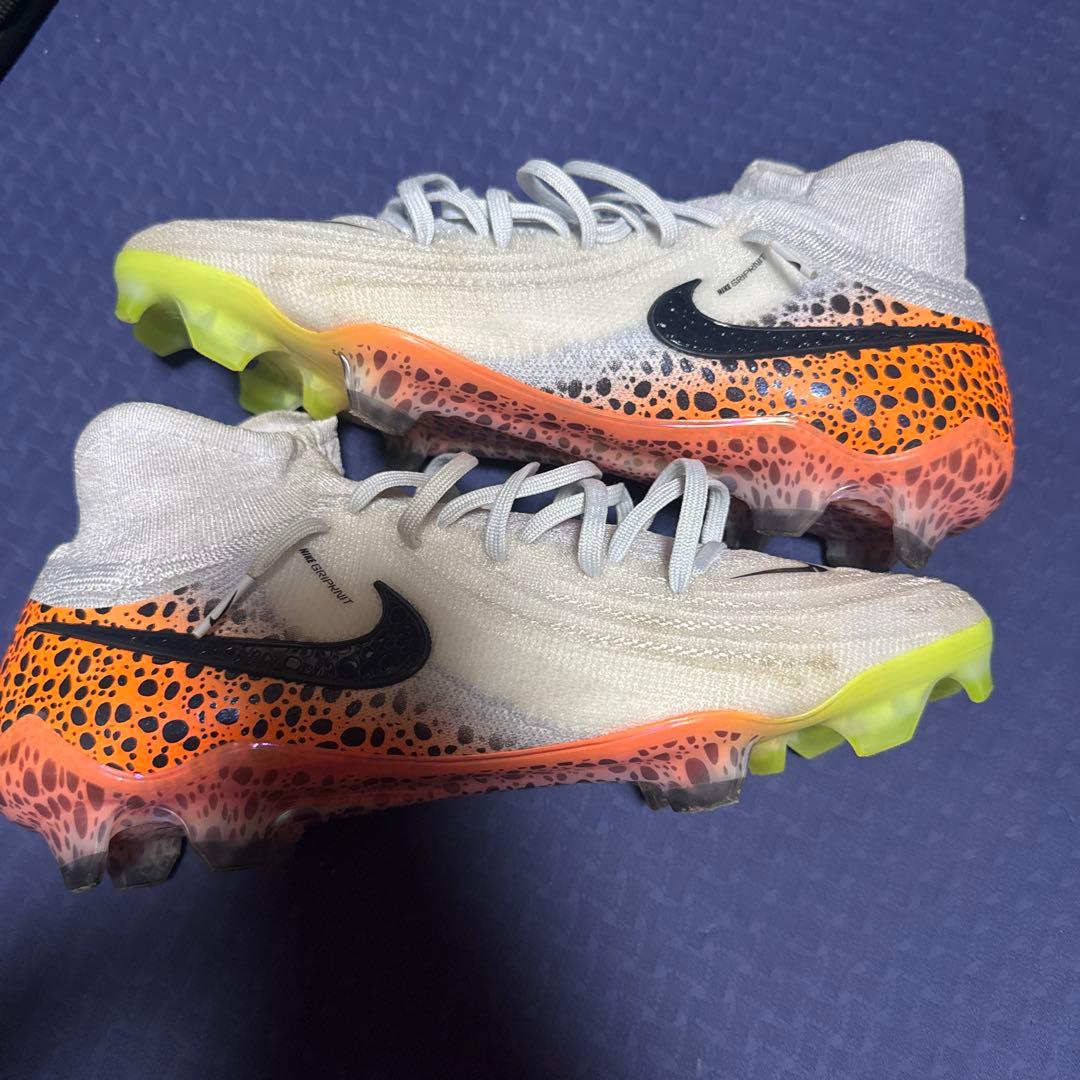 ナイキ ファントム GX 2 エリート エレクトリック　28センチ