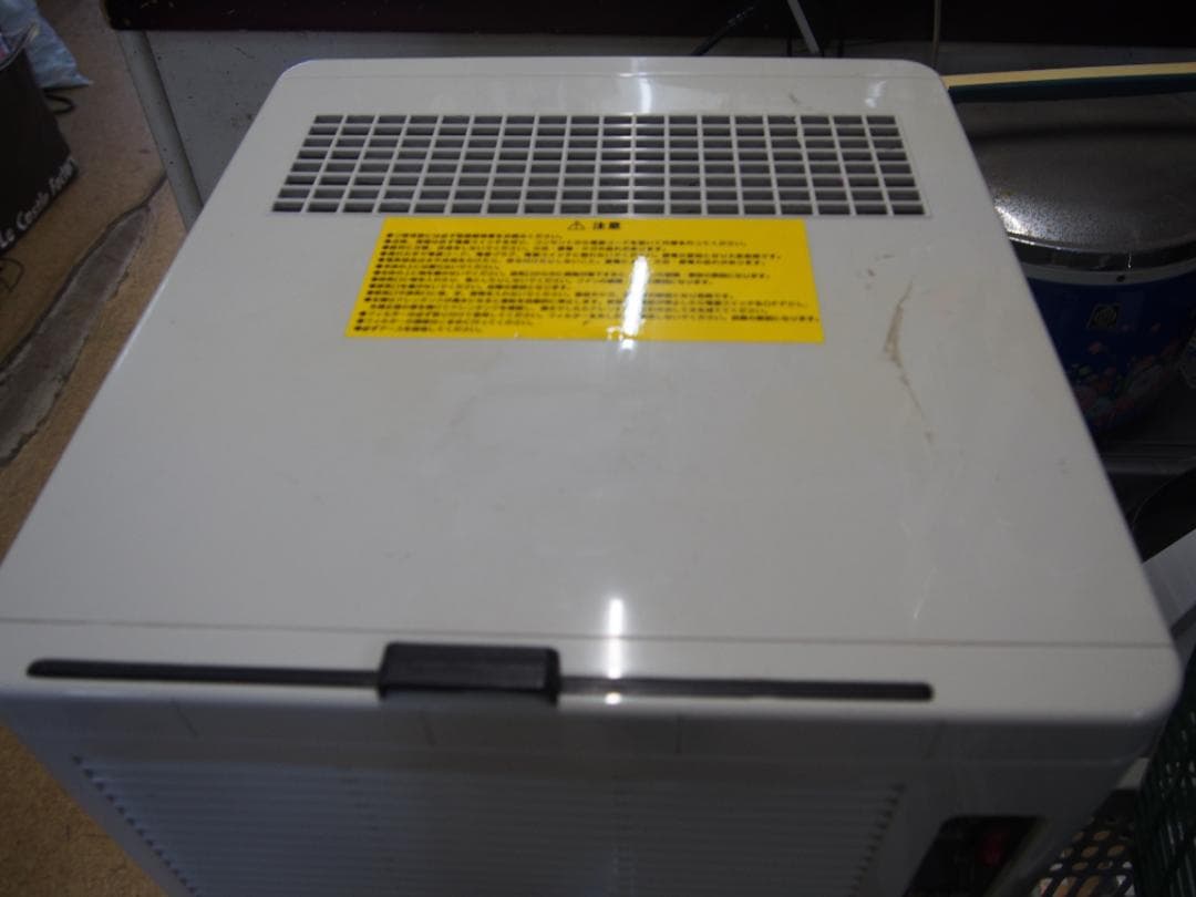 中古　ナカトミ　業務用　除湿機　ＤＭ-15　2018年