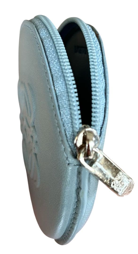 新品　LOEWEロエベ　丸型ケース　箱付き　アナグラムロゴ