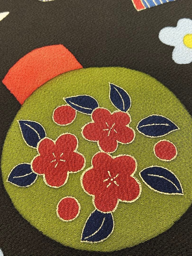 raindrop様御専用　名古屋帯 黒色　縮緬地　化粧道具　花　金彩