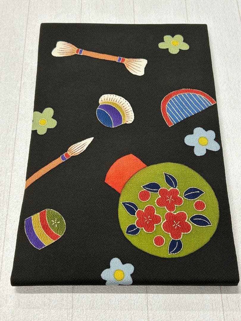 raindrop様御専用　名古屋帯 黒色　縮緬地　化粧道具　花　金彩