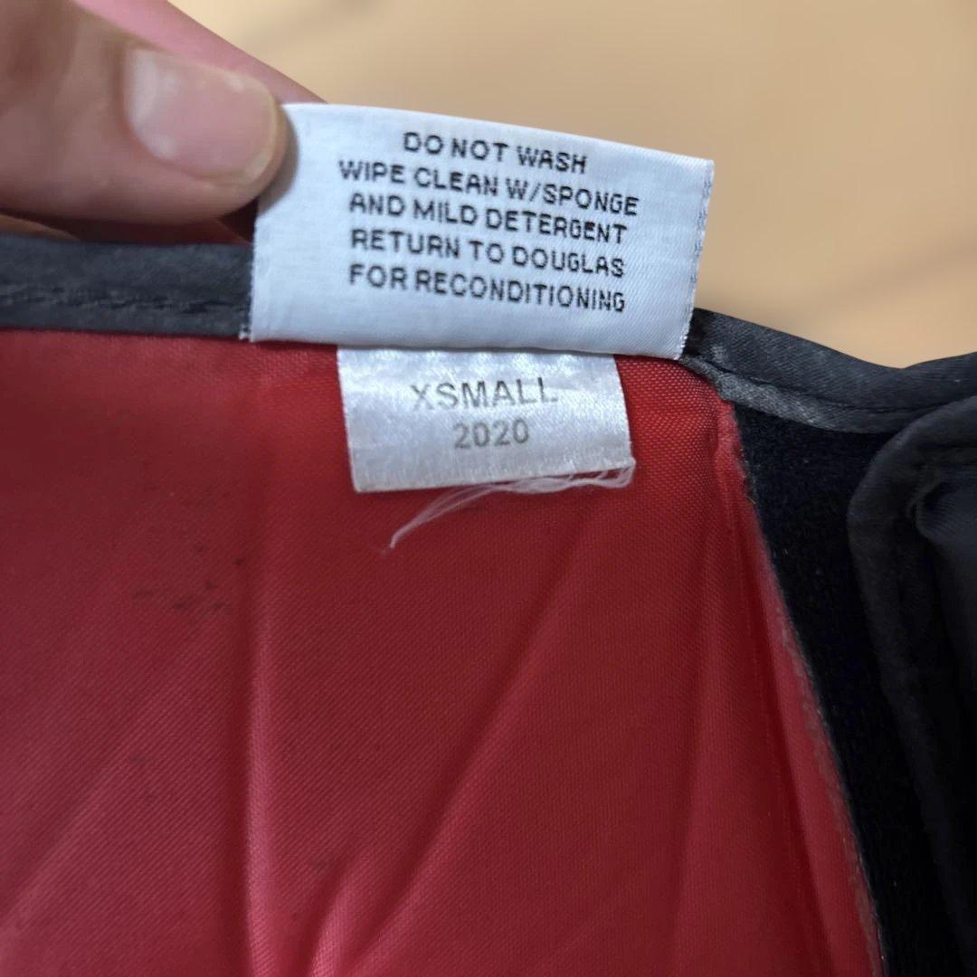 DOUGLAS QBK XS 16-17 ショルダーパッド バックプレート付き