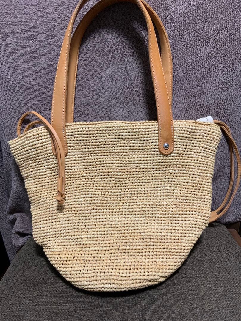 ヘレンカミンスキー バケツ型肩がけバック