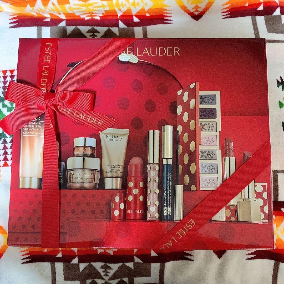 ESTEE LAUDER 2025 ホリデースペシャルセット