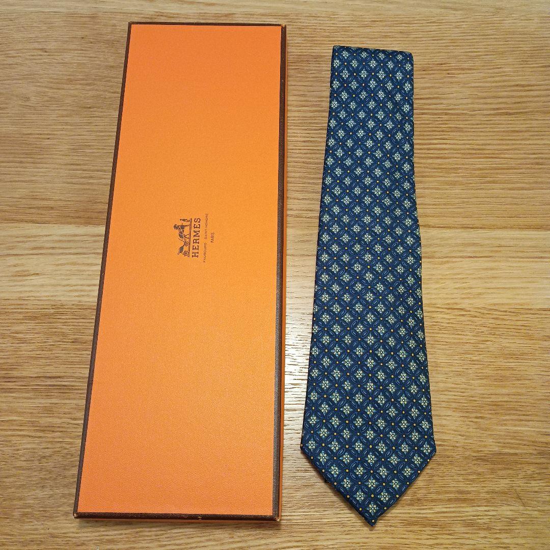 HERMES ネクタイ ネイビー 幾何学模様 箱付き　未使用品