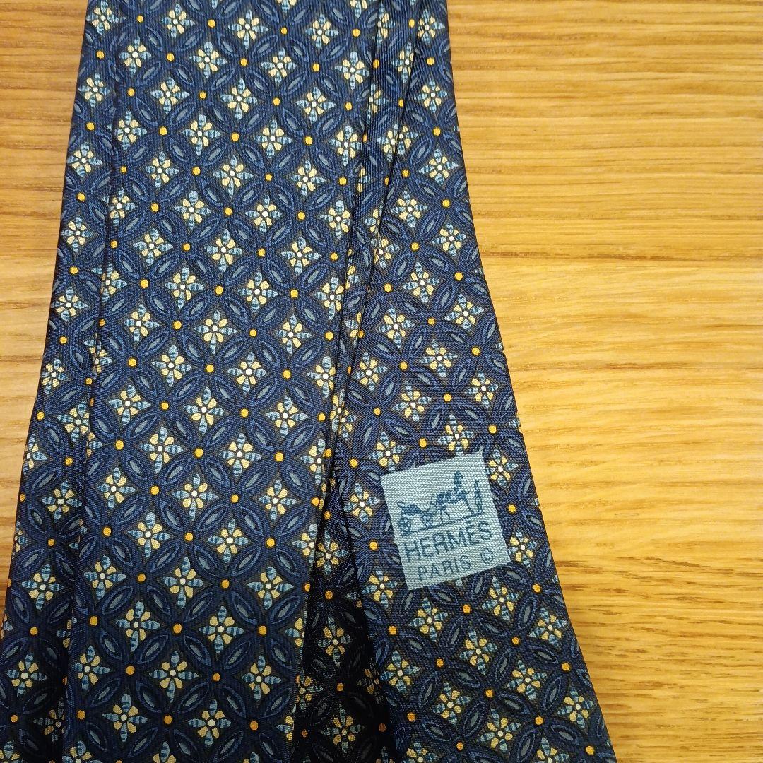 HERMES ネクタイ ネイビー 幾何学模様 箱付き　未使用品