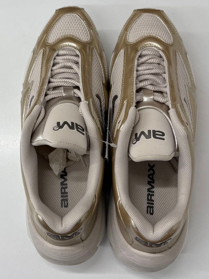 NIKE エアマックス　ミューズ　メタリックシルバー　24㎝