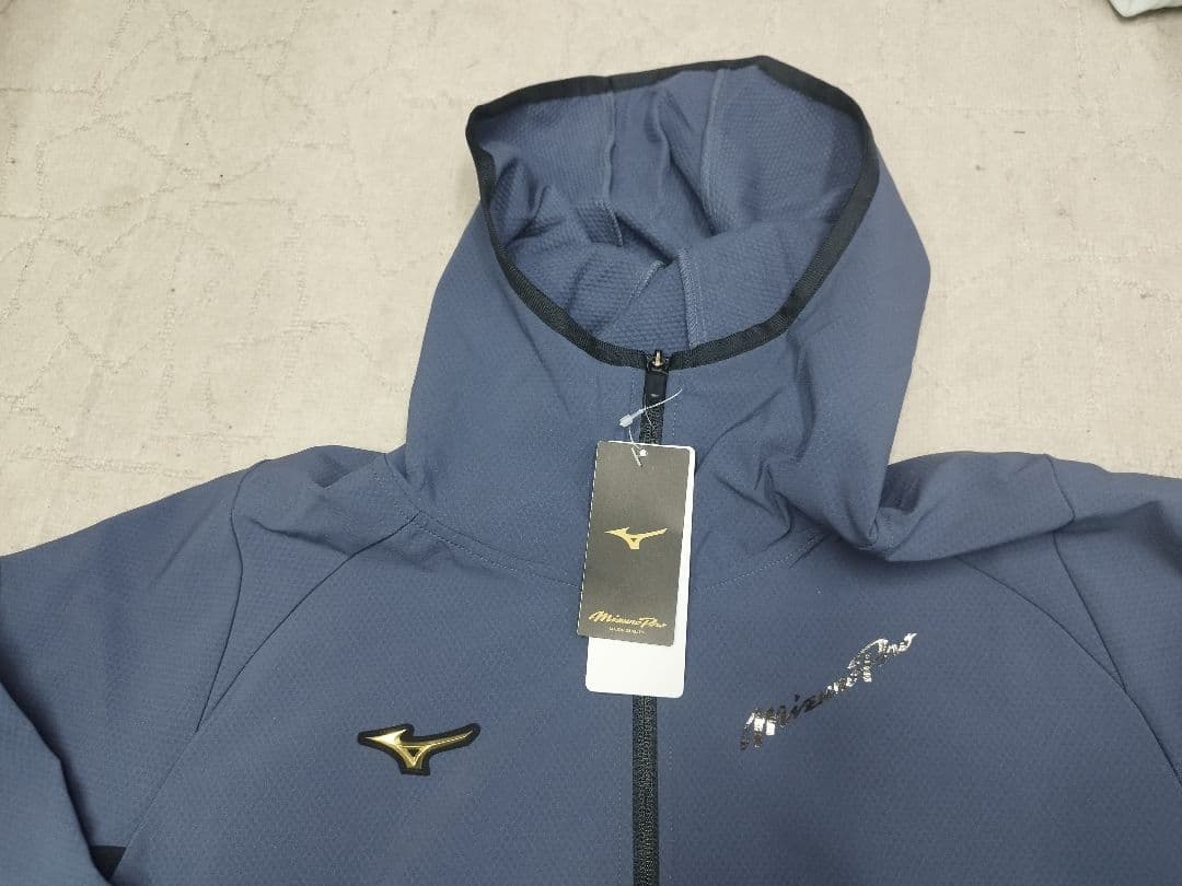 新品タグ付き　ミズノプロ　ウィンドブレーカ　上下L