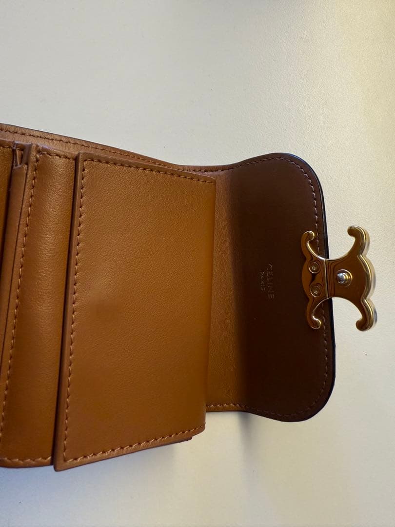 Celine トリオンフ 三つ折り財布