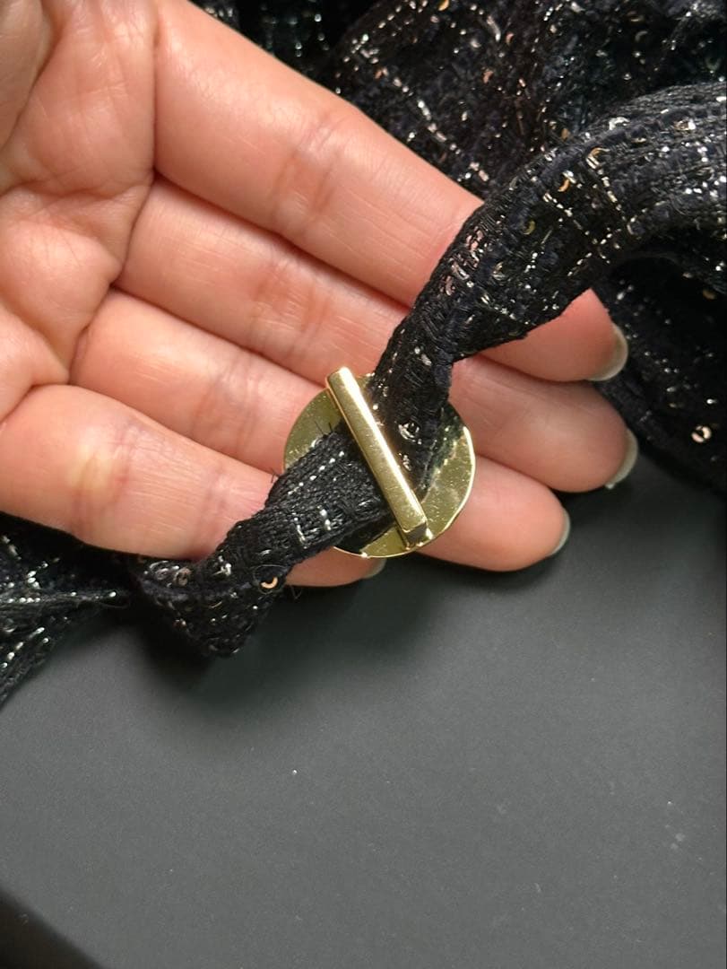 シャネル　CHANEL ゴールド　ココマーク　チャーム　リボン　ホリデー2025