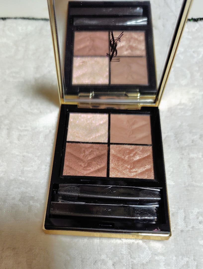 Yves Saint Laurent Couture Mini Clutch限定