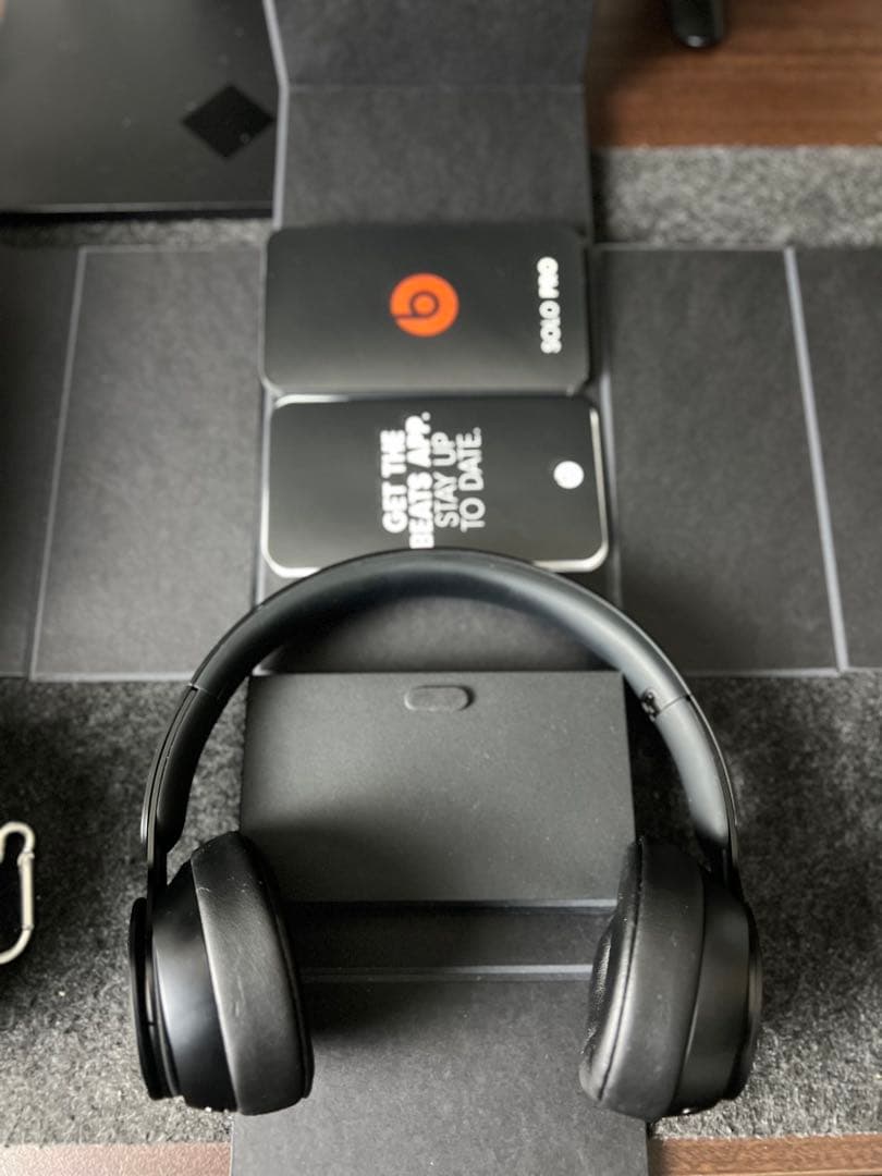 ま*様 ぽ*う様 Beats Solo Pro ワイヤレスヘッドホン