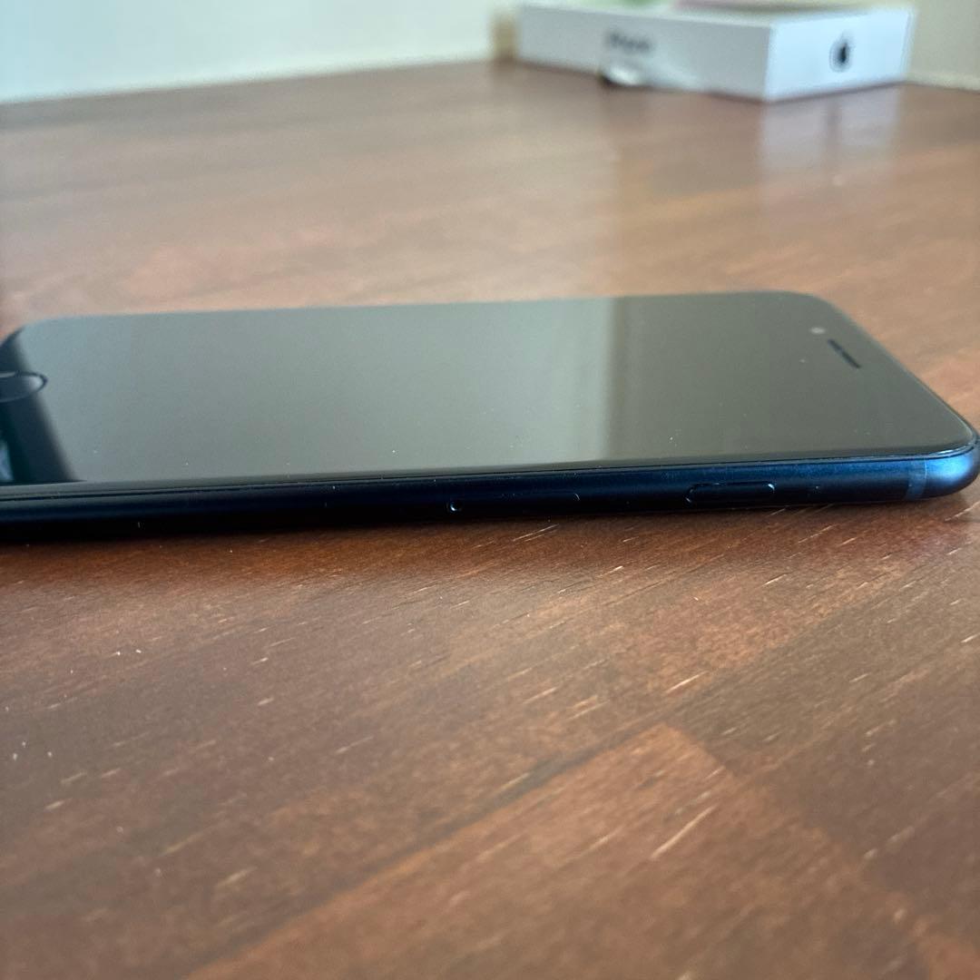 iPhone SE (第3世代) ミッドナイト 64GB 保護フィルムおまけ