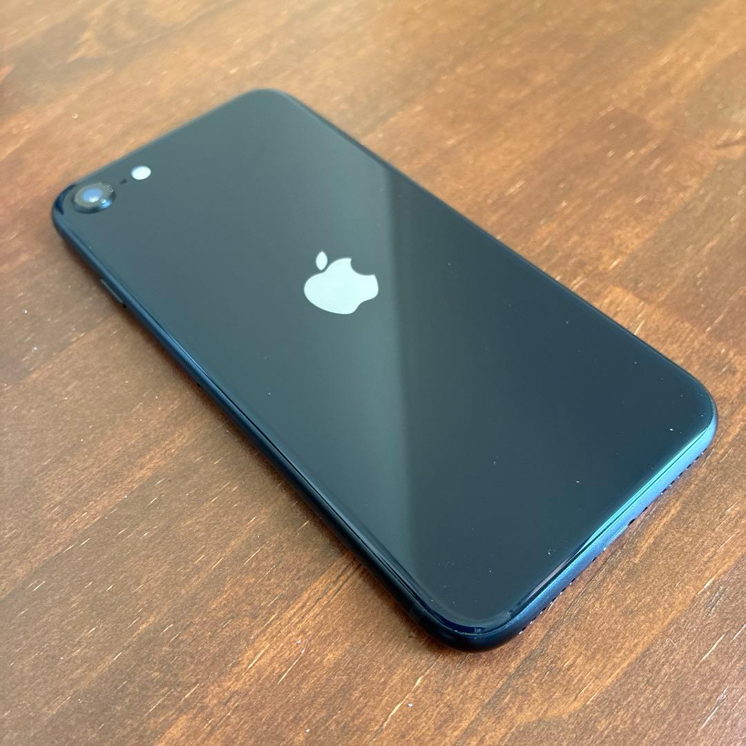 iPhone SE (第3世代) ミッドナイト 64GB 保護フィルムおまけ