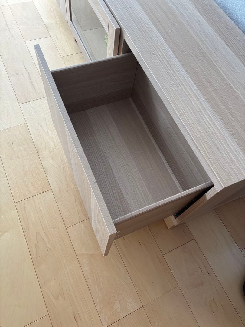 IKEA ベストーテレビ台