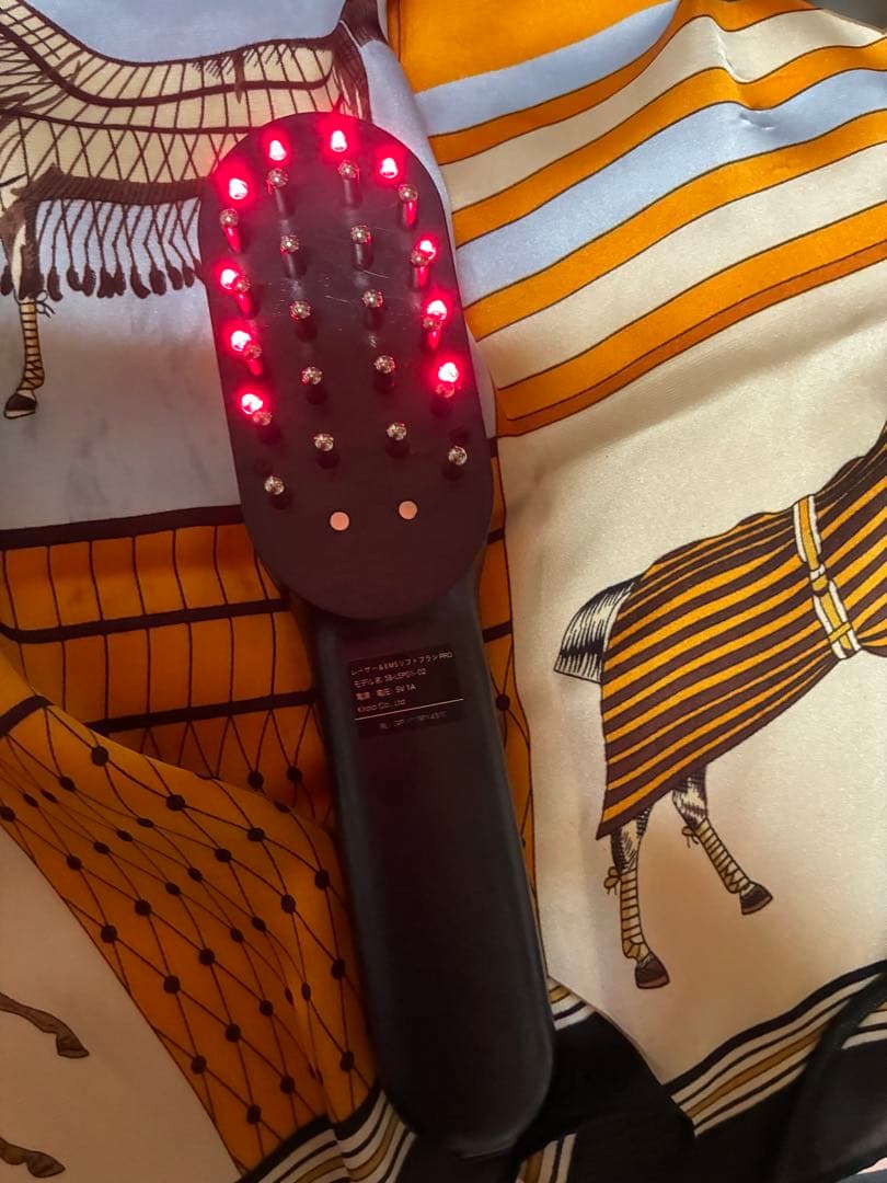 保証有　STELLA BEAUTE レーザー&EMSリフトブラシPRO