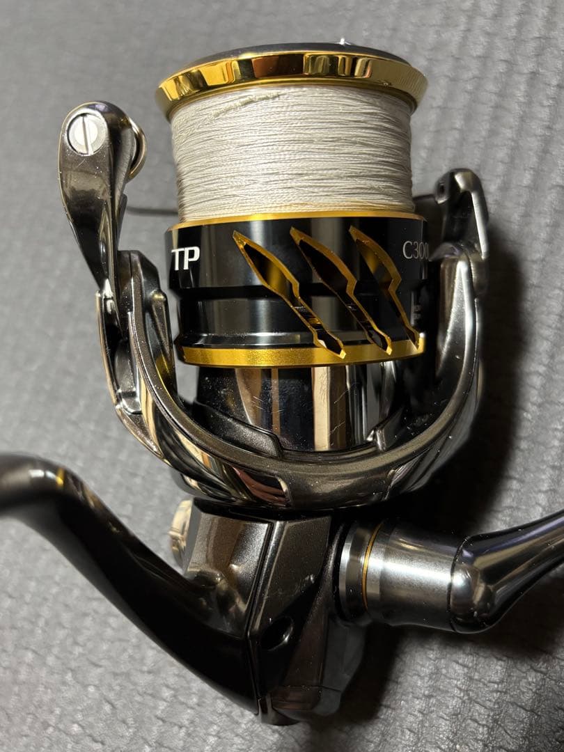 SHIMANO TWIN POWER C3000xgスピニングリール