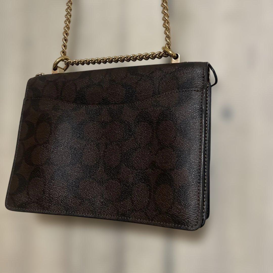 【当日・匿名発送】COACH パッチ付きショルダーバッグ 茶色