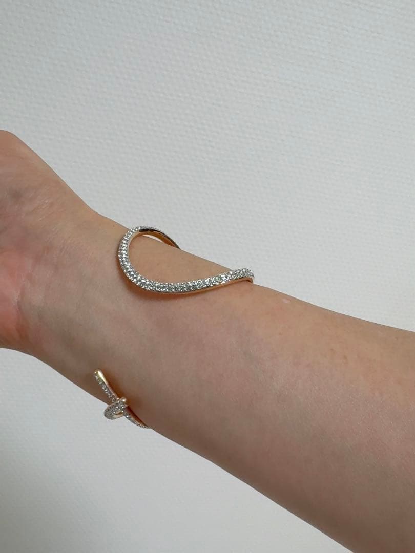 SWAROVSKI スワロフスキー リボン バングル♡