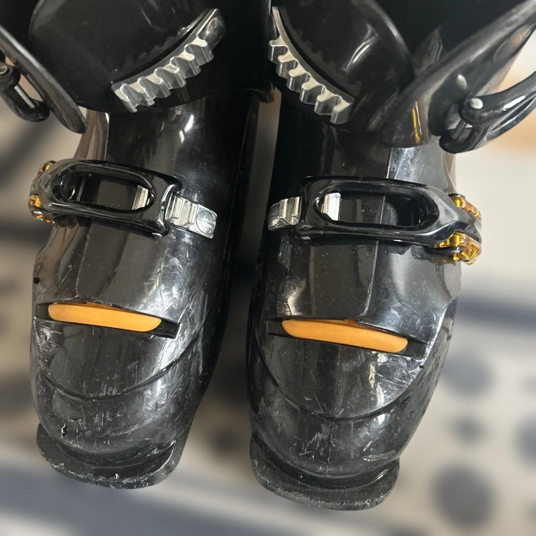 ROSSIGNOL スキー板(130cm）とブーツ(24cm）セット