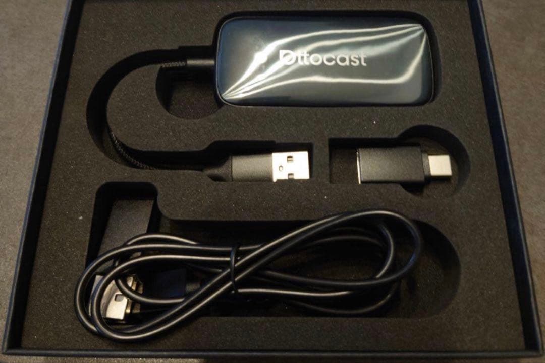 Ottocast Play2Video Ultra リモコン付き