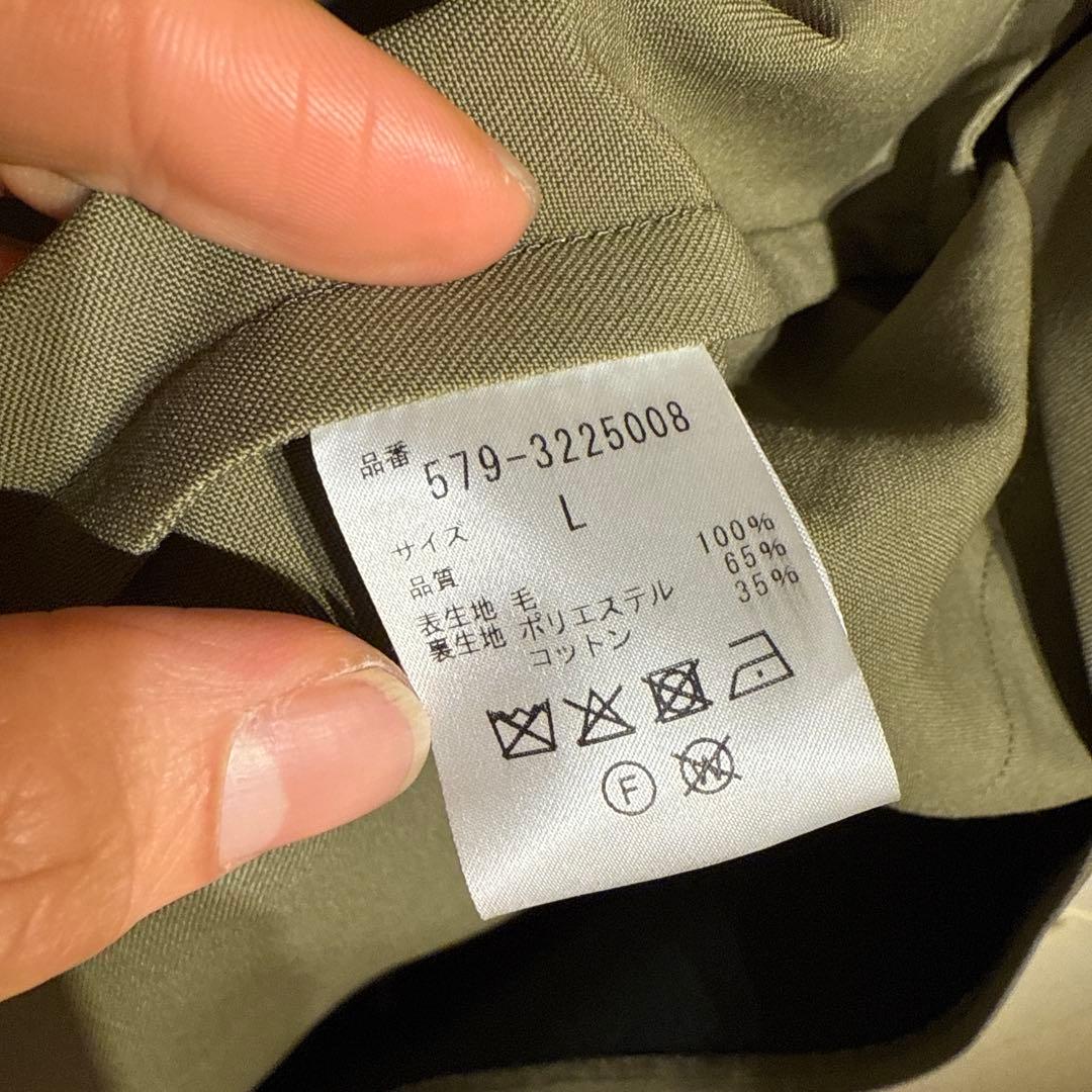 オリーブ色 テーラードジャケット