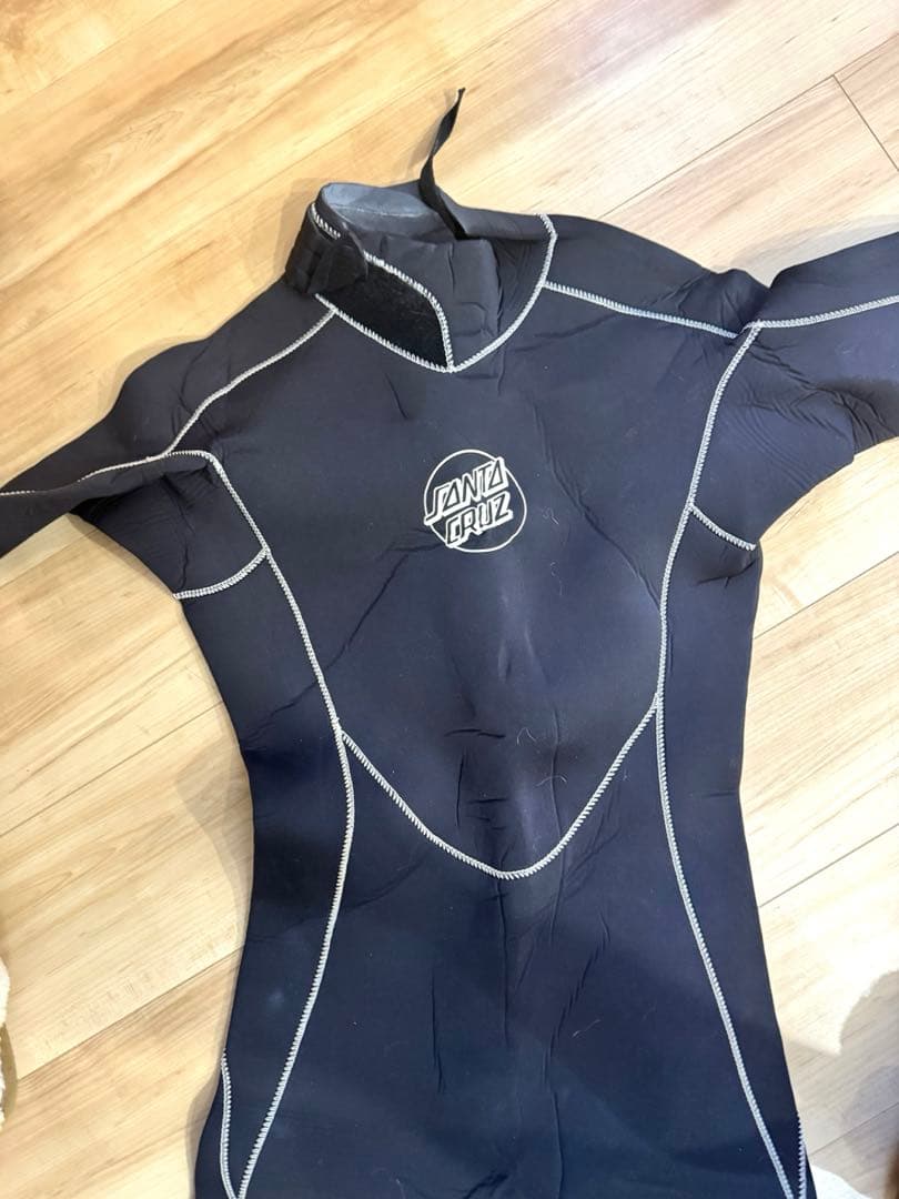黒 日本プロサーフィン　ウェットスーツ　フルスーツ ジッパー付き フィン付き