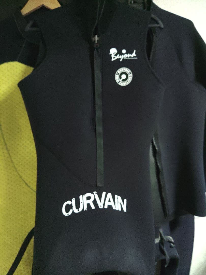 サーフィン　Beyondロングジョンウェットスーツ　サイズL～XL位　all３㎜