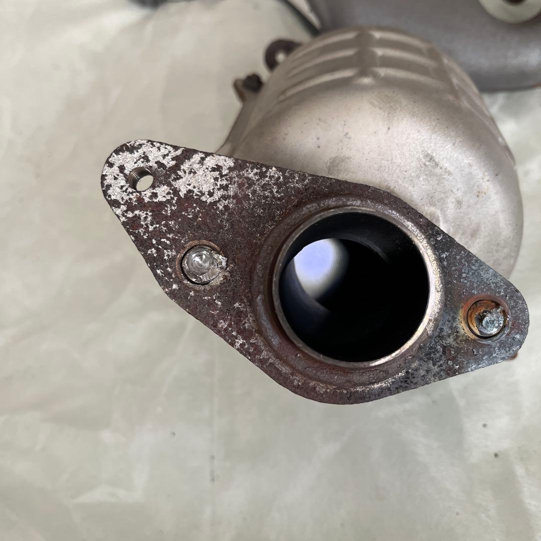 スズキ　ラパン　触媒