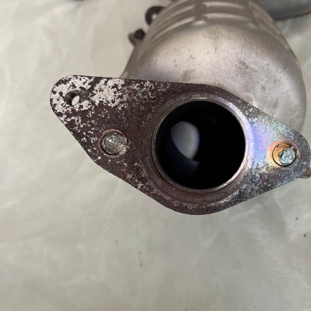 スズキ　ラパン　触媒