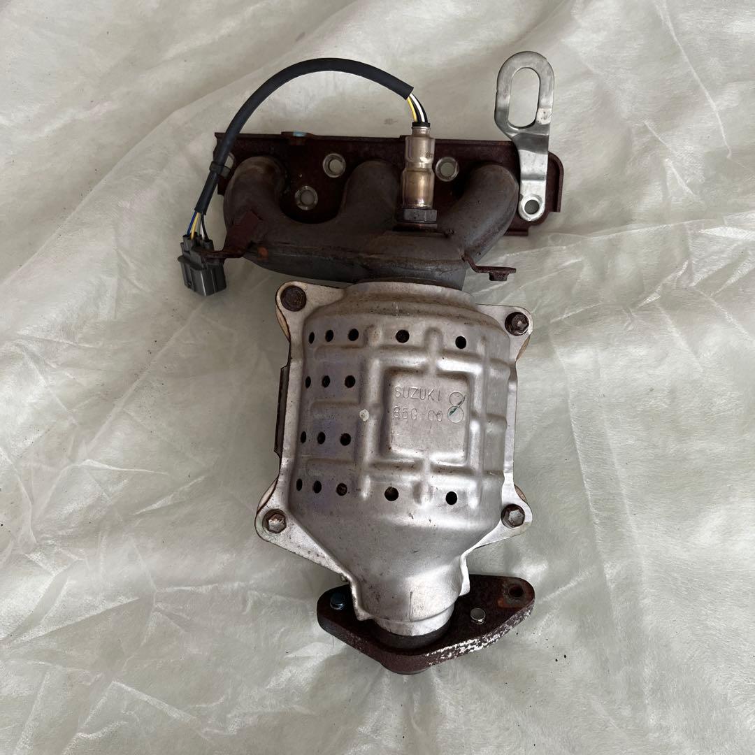 スズキ　ラパン　触媒