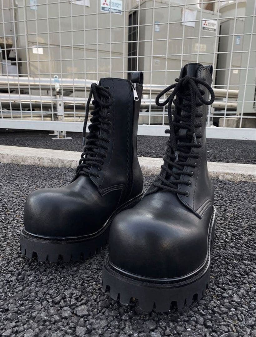 伊津みきお　厚底ブーツ　ロングブーツ　アトムブーツ　モードストリート