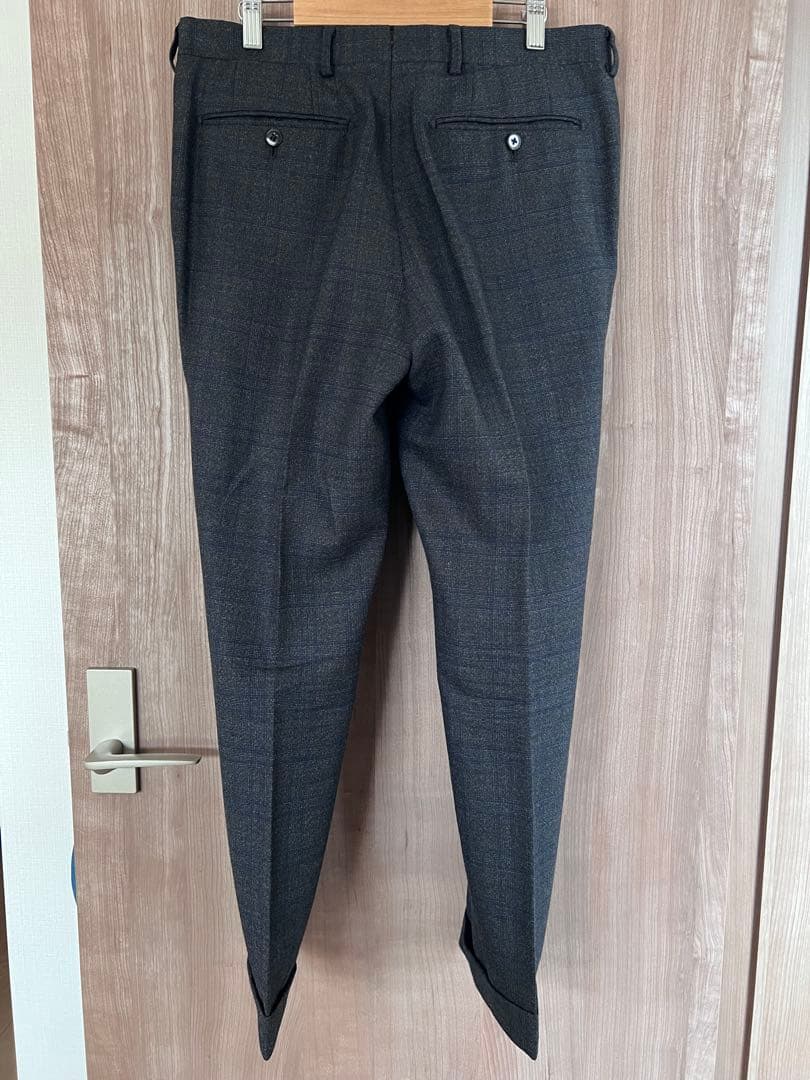 BEAMS Ｆ　スリーピーススーツ　カルロ・バルベラ