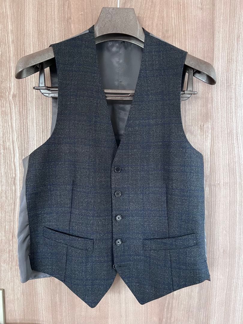 BEAMS Ｆ　スリーピーススーツ　カルロ・バルベラ