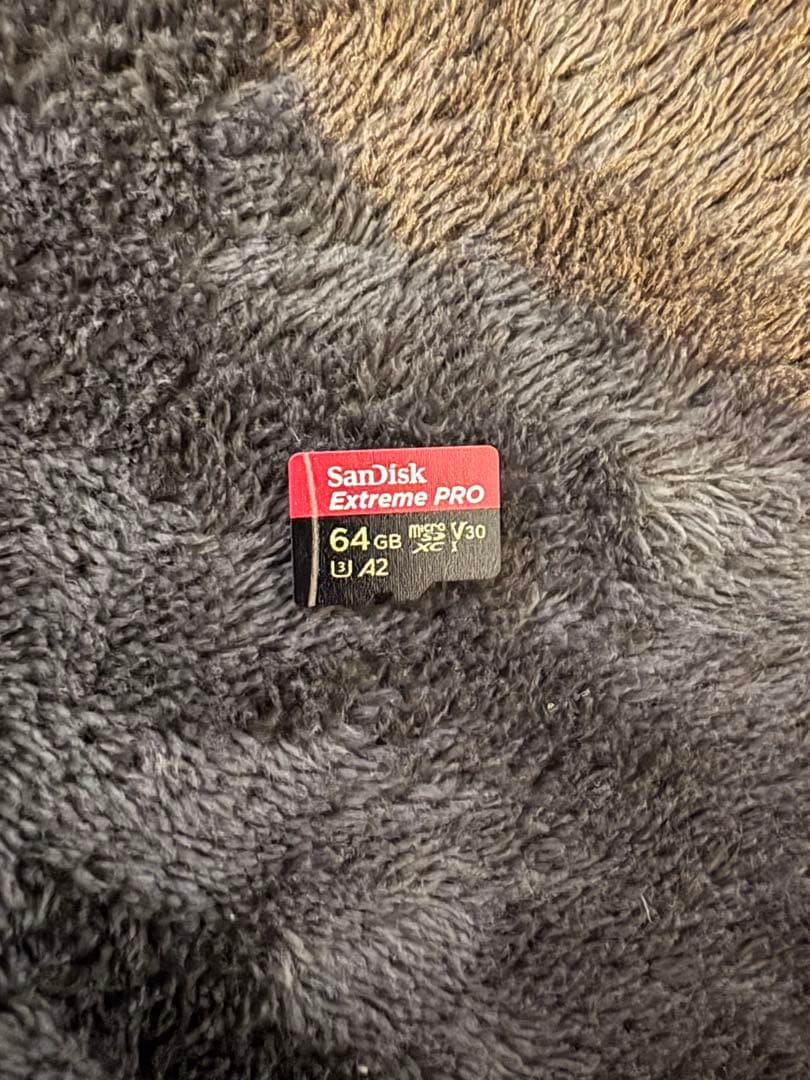 Nintendo Switch ／付属品／Joy-Con×4／SDカード64GB