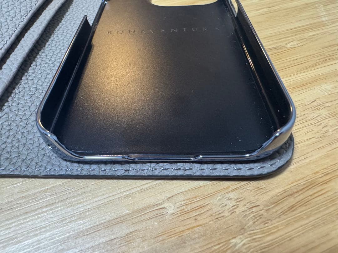 BONAVENTURA ボナベンチュラiPhone15Pro ブラック×エトープ