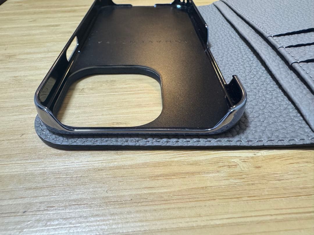 BONAVENTURA ボナベンチュラiPhone15Pro ブラック×エトープ