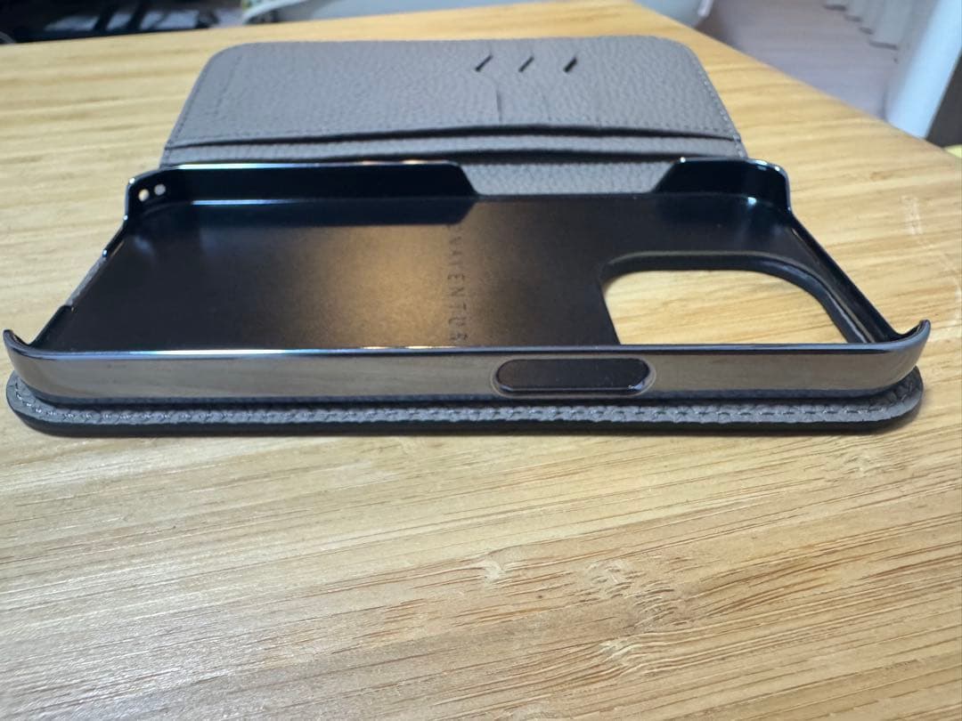 BONAVENTURA ボナベンチュラiPhone15Pro ブラック×エトープ